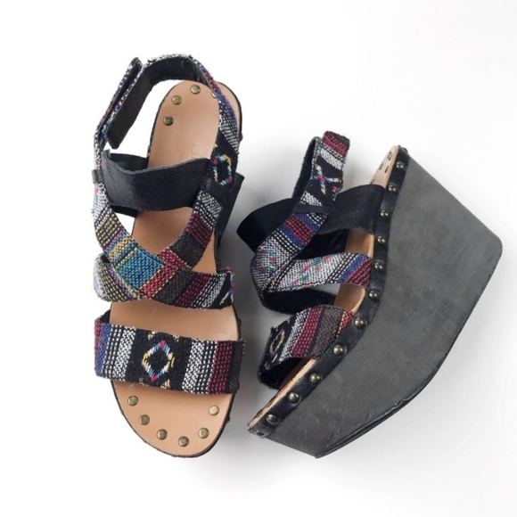 Joe's Jeans Shoes - Joe's jeans tribal strap Trixie platform
